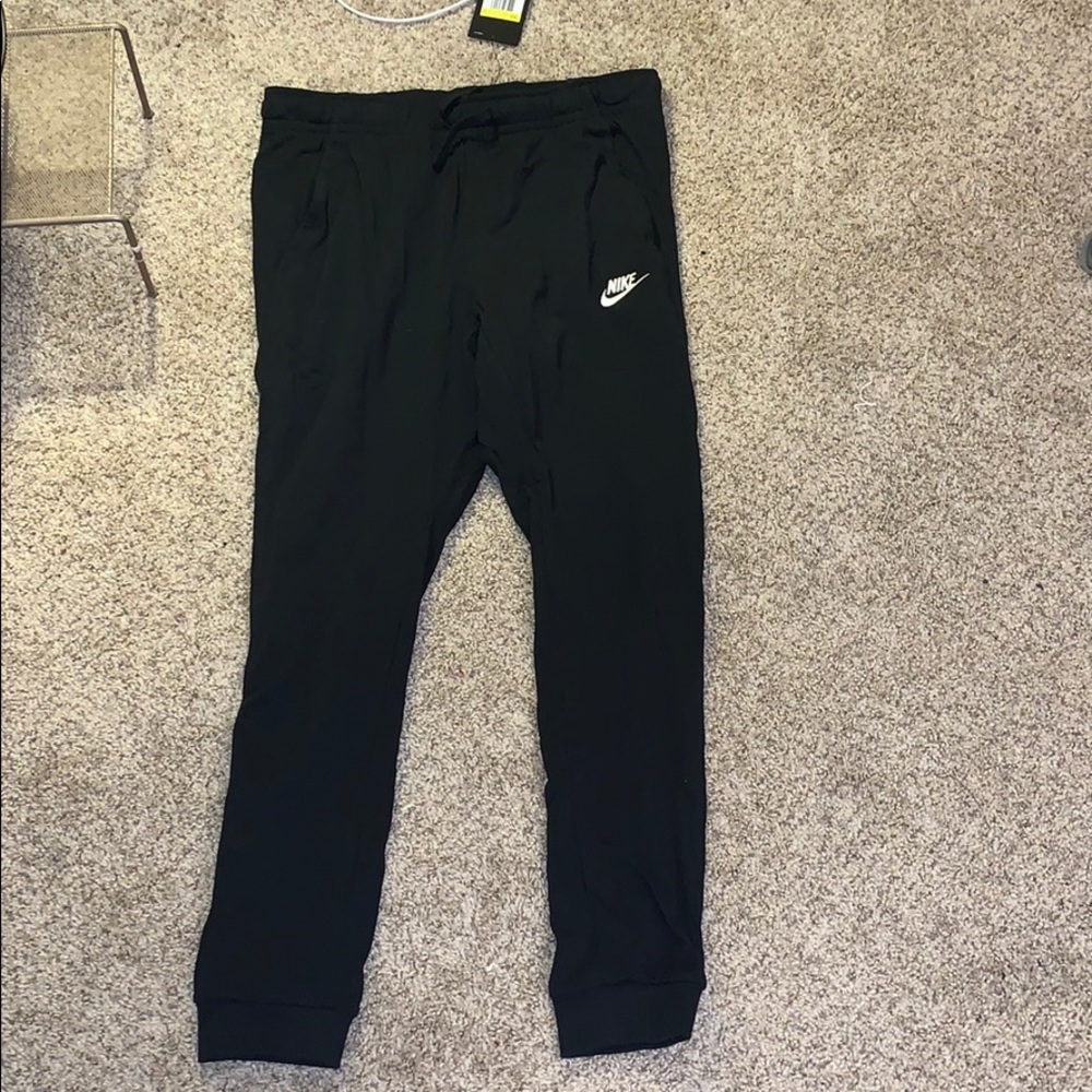 Brand new nike joggers/sweatpants